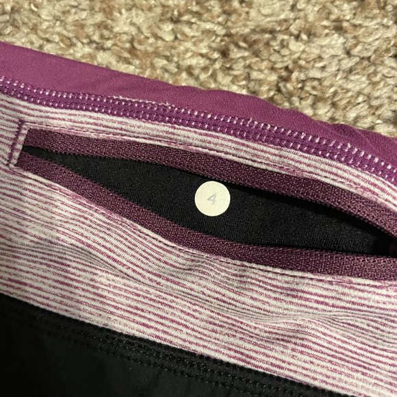 Lululemon Speed Up 4" Short - Picture 4 of 4